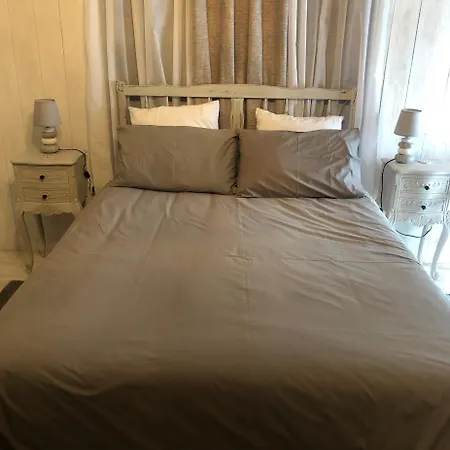 La Maison De Lavande Bed & Breakfast