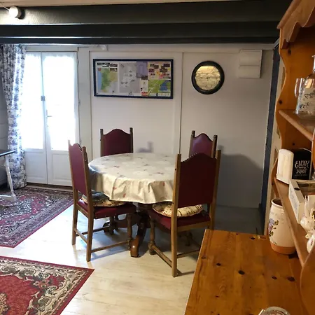 Alojamento de Acomodação e Pequeno-almoço La Maison De Lavande 3*